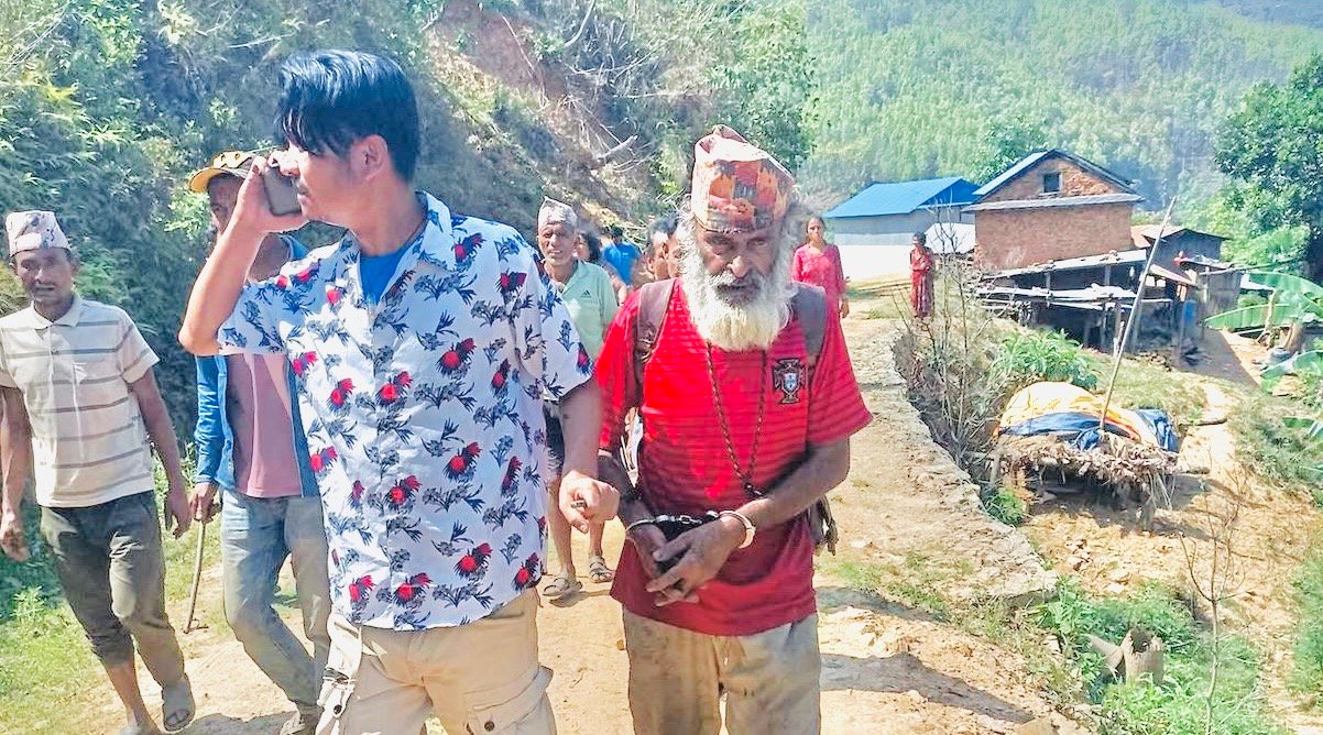 धादिङमा भतिजले खुकुरी प्रहार गर्दा काका गम्भीर घाईते