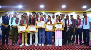 एसईईमा उत्कृष्ट नतिजा ल्याउने विद्यार्थीलाई नीलकण्ठ नगरपालिकाद्वारा नगद प्रोत्साहन